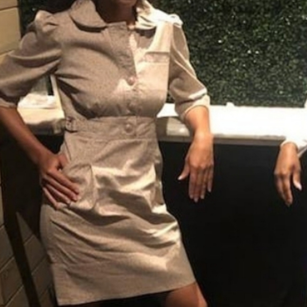🗽 Marc Jacobs round collar khakis dress